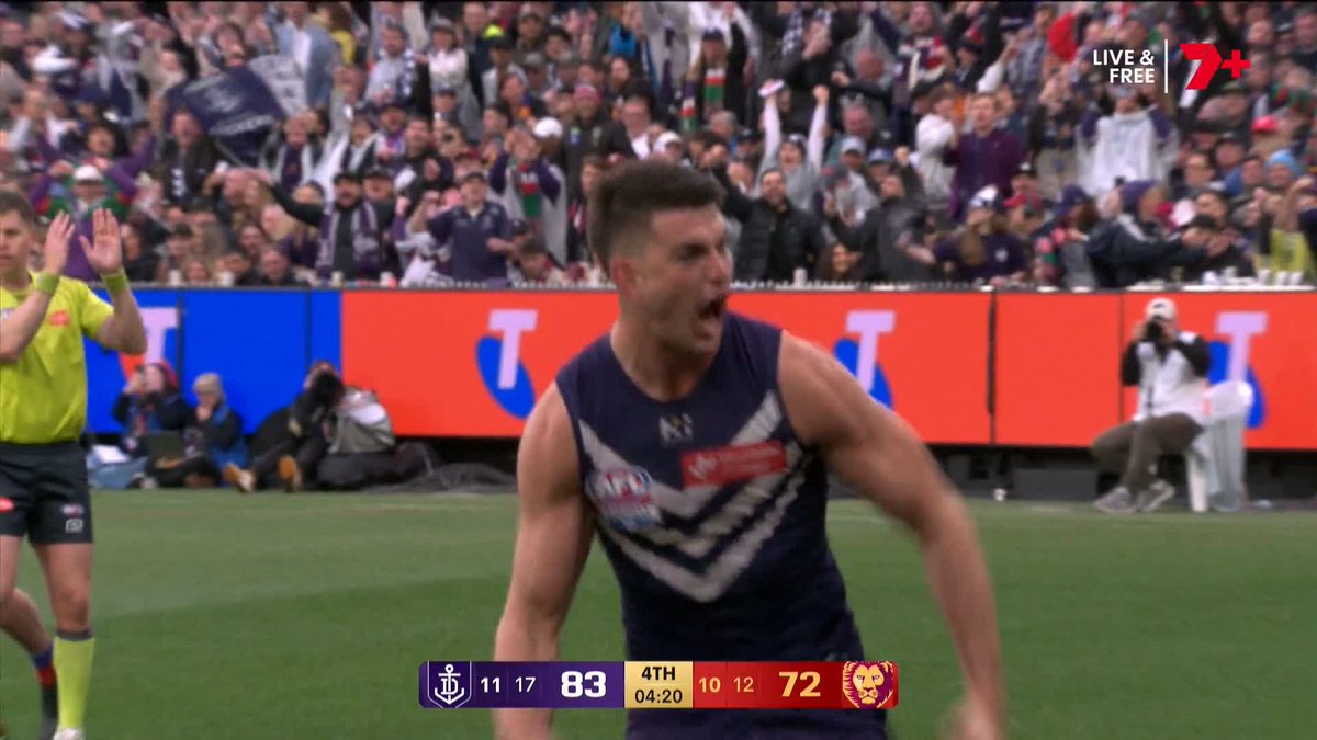 VOSS. FREO. SCENES AT THE G.