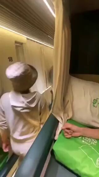 Maen di bus eksekutif