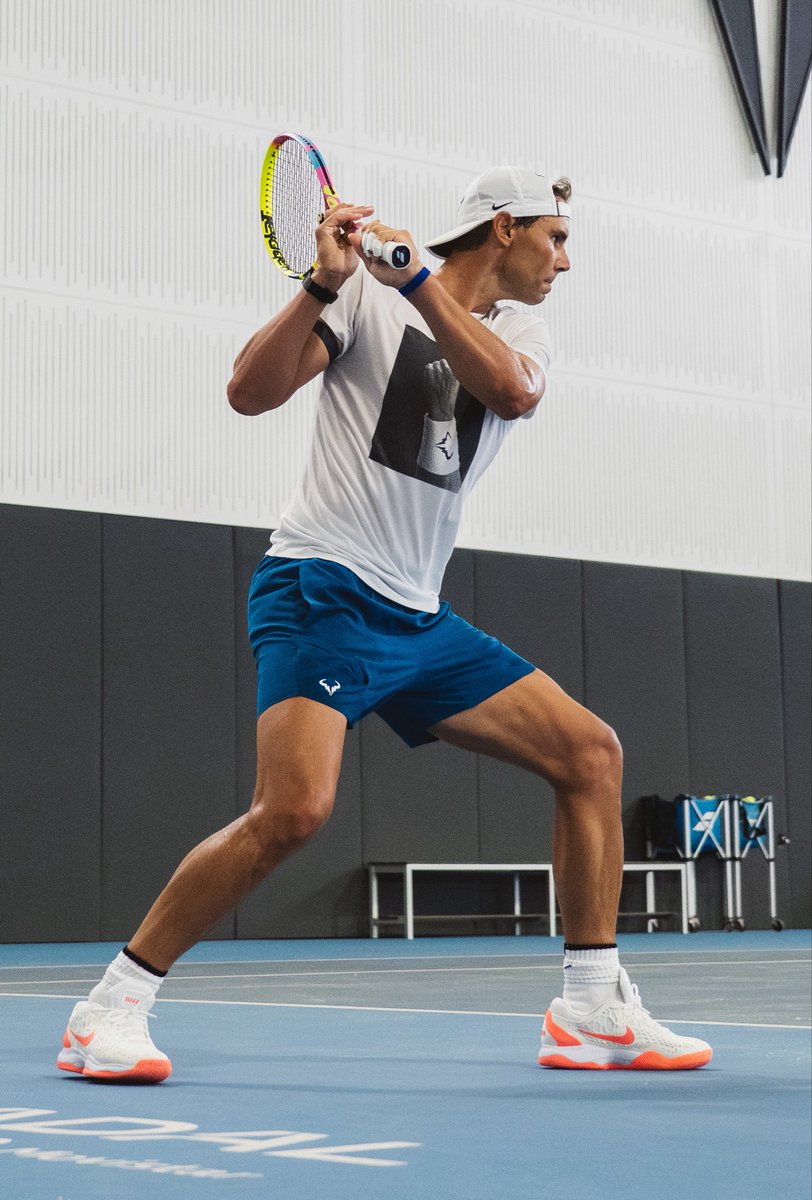 Look who’s getting ready for the Rafa Nadal Academy Slam! Just one week to go until we see Rafa back on court! 🤩🔥 Can’t wait! 📺: Movistar Plus Deportes