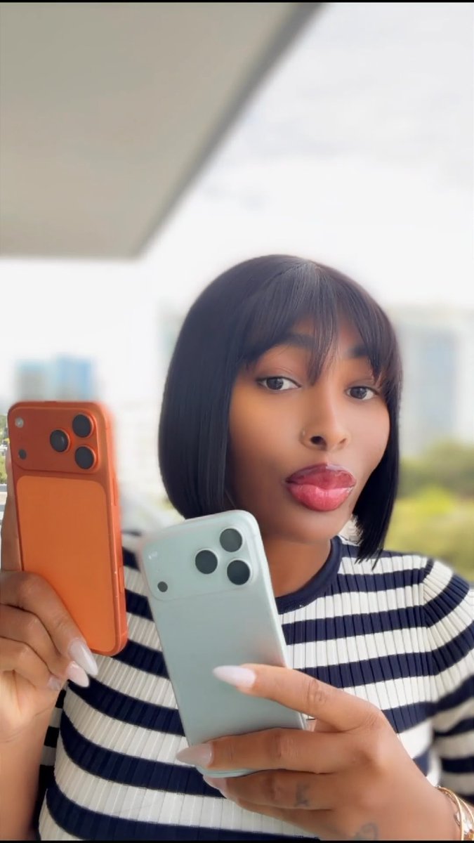 iPhone 18pro max or iPhone 17promax, pick 1 ☺️