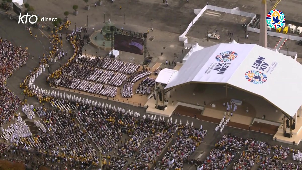 🇫🇷🇻🇦✝️ FLASH | 700 000 personnes assistent à la messe célébrée par le pape Léon XIV place de la Concorde à Paris, annonce le Vatican.