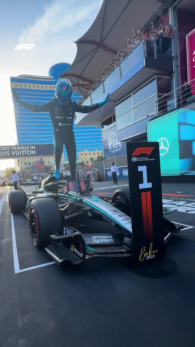 He was brilliant all weekend 🤩 Congratulations, George! 🥳 #F1 #AzerbaijanGP