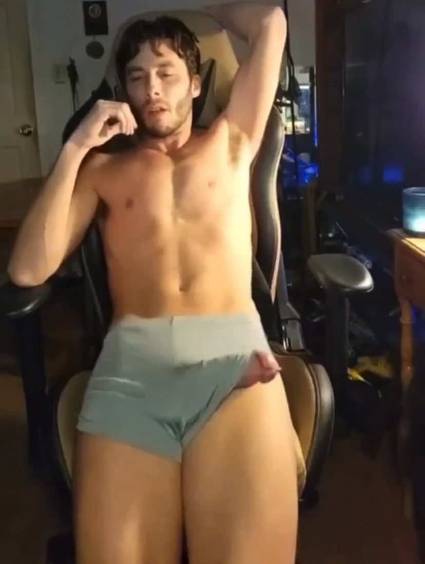 Hes tiktok lives are 🔥🔥🔥 #bulge #freeballing #boner