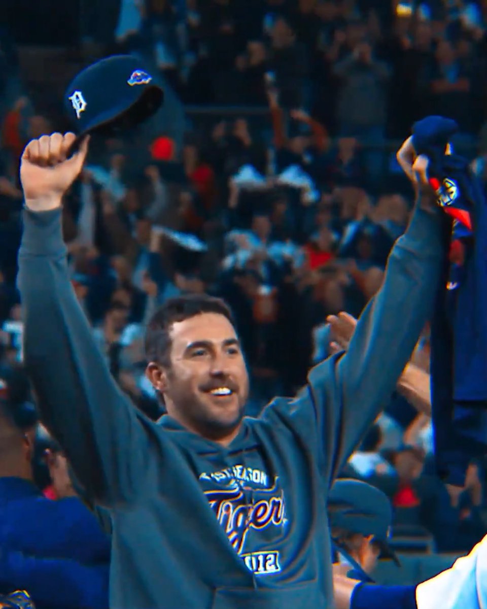 10x All-Star 3x AL Cy Young 3x No-Hitters 2x World Series Champion 2011 AL MVP 2006 AL ROY Take a bow, Justin Verlander!