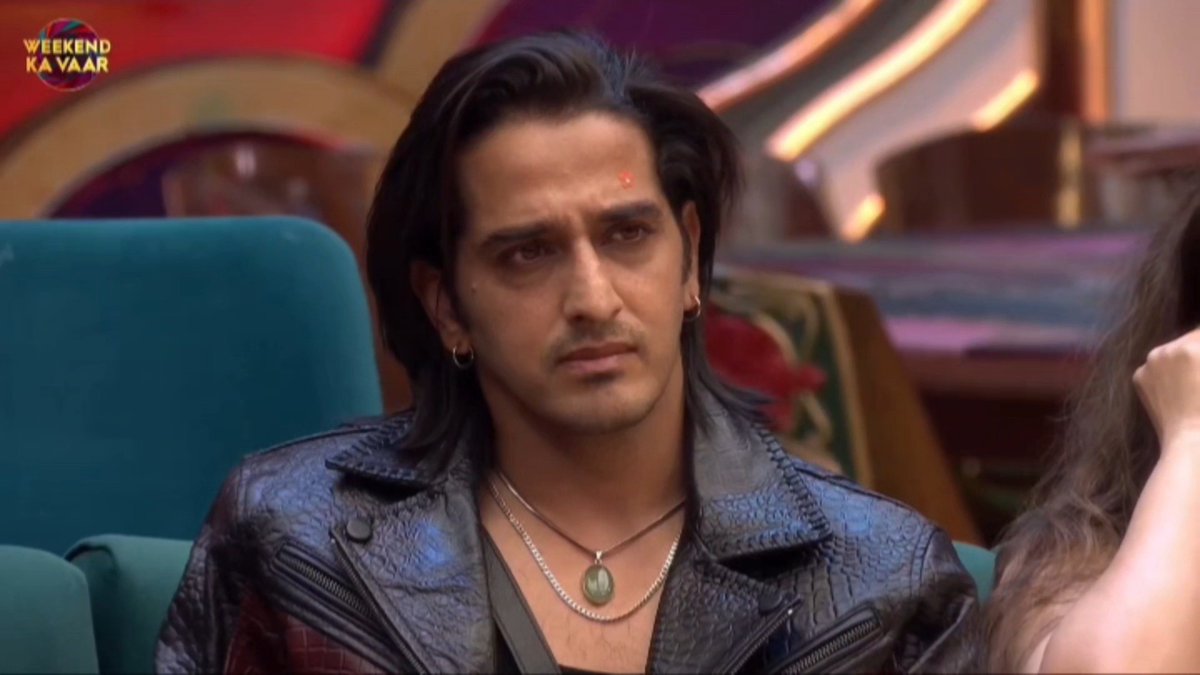 Salman praising Qazi for handling the last weekend maturely and how well he is playing Qazi got emotional knowing that ✨🤍. #BB20 • #QaziTouqeer • #BiggBoss20