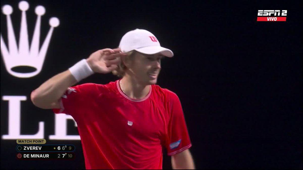 ¡QUÉ MANERA DE CERRAR EL PARTIDO! 😱 👏 De Miñaur venció a Zverev con este PUNTAZO. 📺 Mirá la #LaverCup por ESPN en el Plan Premium de #DisneyPlus.