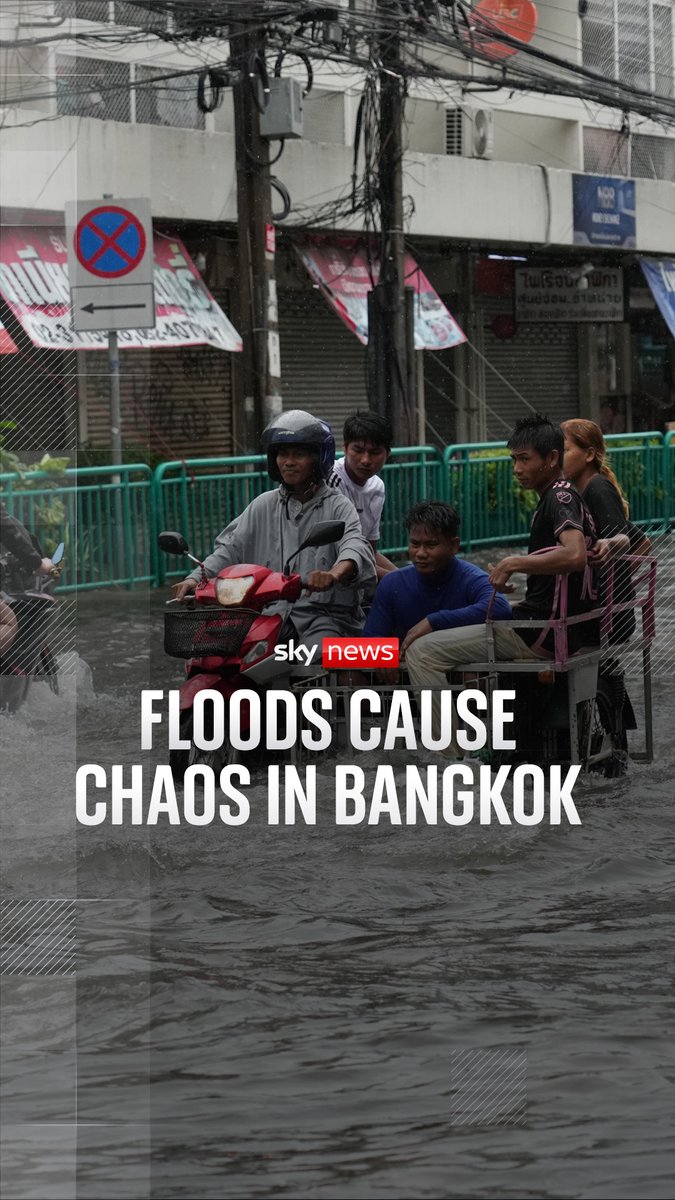More than 84,000 people in 21 provinces across Thailand have been affected by flooding, following heavy rainfall. Footage shows residents wading through water and pushing their cars along roads in Bangkok. 🔗