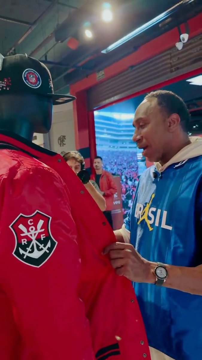 BRAZIL!!! 🇧🇷 I got Flamengo gear now and there’s nothing but LOVE out here! Song: Pau Pra Toda Obra by Mc Jacaré, MC Ryan SP, Mc IG, Mc Lele JP