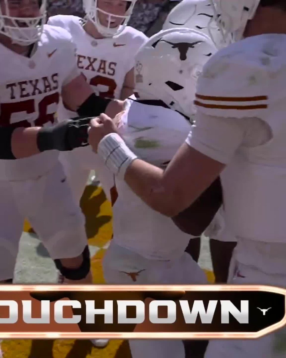 Things are heating up for the Longhorns in the fourth 👀 Watch the end of No. 1 Texas-No. 14 Tennessee on ABC and the ESPN App 🍿