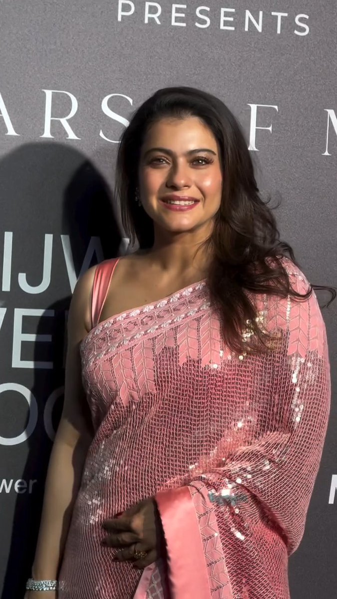 Kajol Devgan at the 15th anniversary celebration of the Mijwan Fashion Show ✨🩷 #Kajol #KajolDevgan