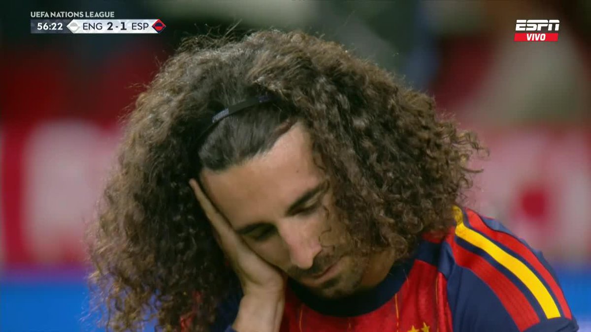 ¡UN PELOTAZO DE KNOCK OUT! Cucurella puso el rostro ante el remate de Bellingham. 📺 Toda la #NationsLeague por ESPN en el Plan Premium de #DisneyPlus
