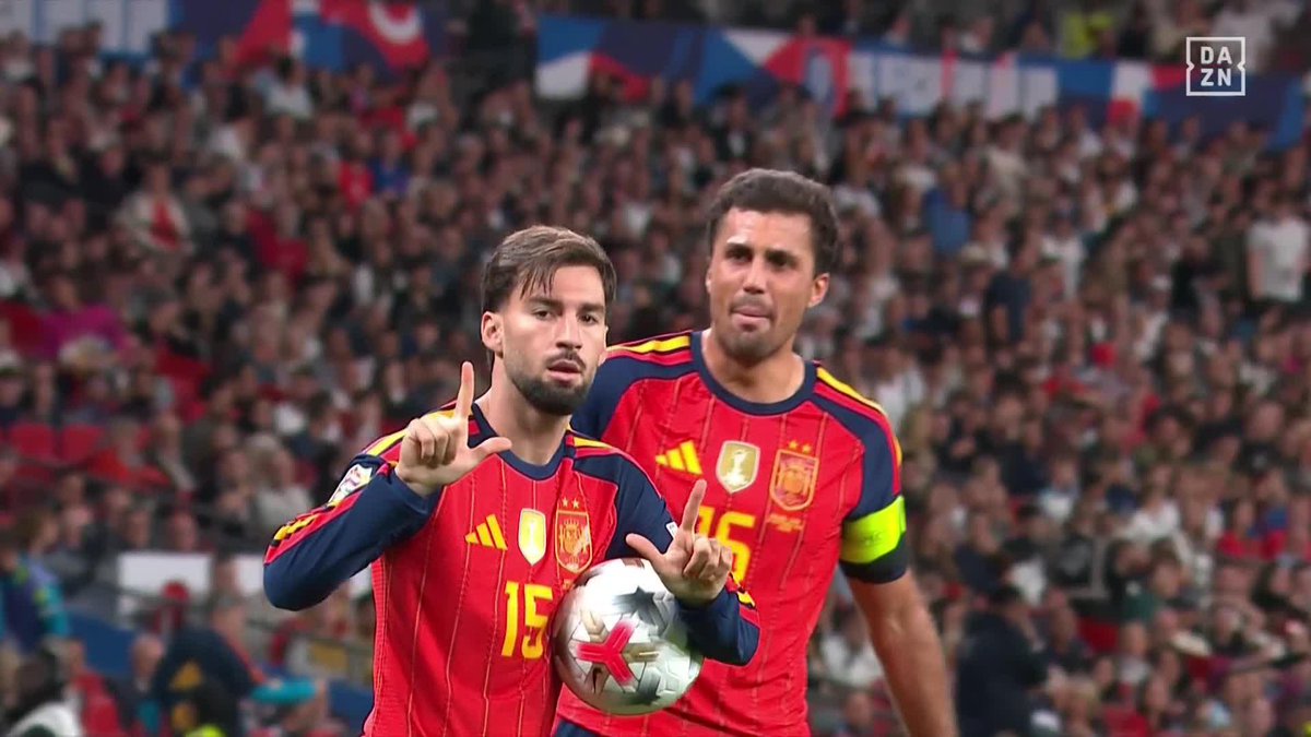 交代策ズバリ的中🎯 🇪🇸アレックス バエナが右足一閃⚡️ ミドルレンジから巻いて決めて同点に🙌 📺UEFAネーションズリーグ 🆚イングランド×スペイン #だったらDAZN