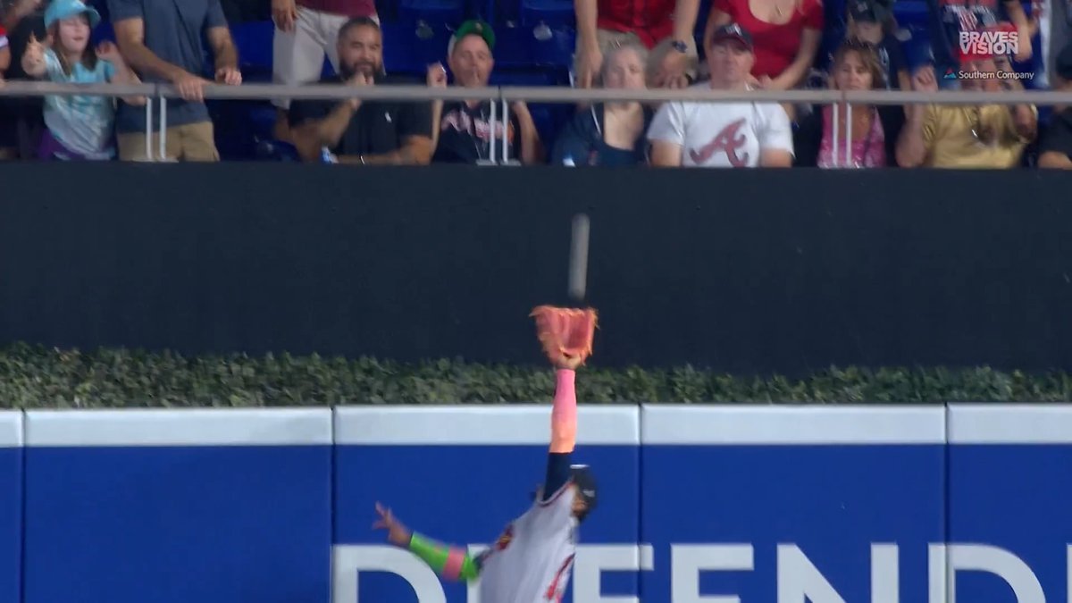 Ronald Acuña Jr. timed his leap perfectly!