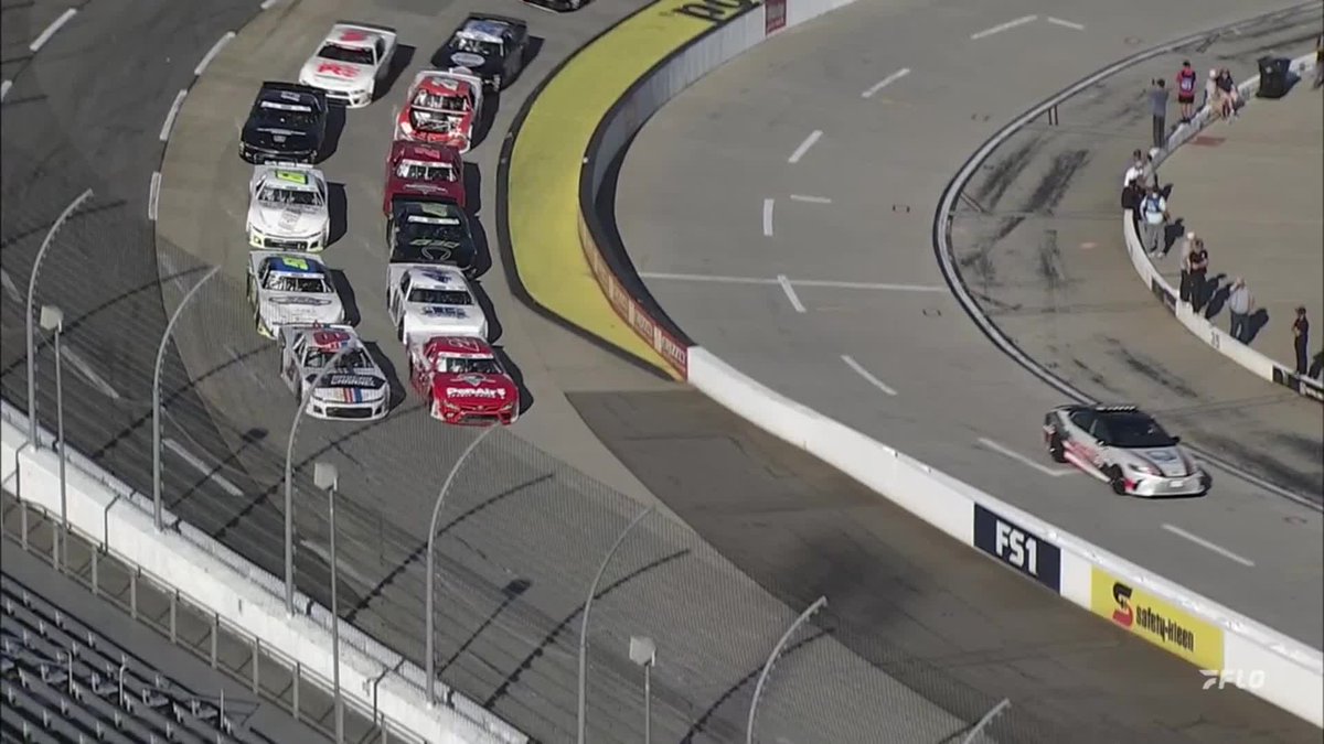 😮 What a finish to Heat 2 at Martinsville Speedway! Lee Pulliam the win over Corey Heim & chaos for the transfer. #VSCU300 | September 25-26 | Live on FloRacing 📺
