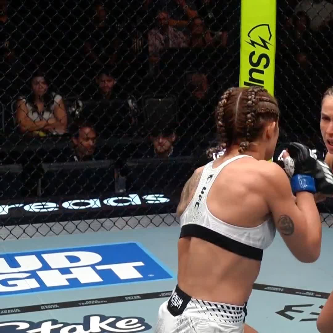 QUÉ LOCURA ACABAS DE HACER JAZMÍN 🇲🇽 ‼️ Vean cómo finaliza la mexicana‼️ Rápido en el primer round 🔥 #UFCVegas121 | Ver en vivo por Paramount+ Deportes