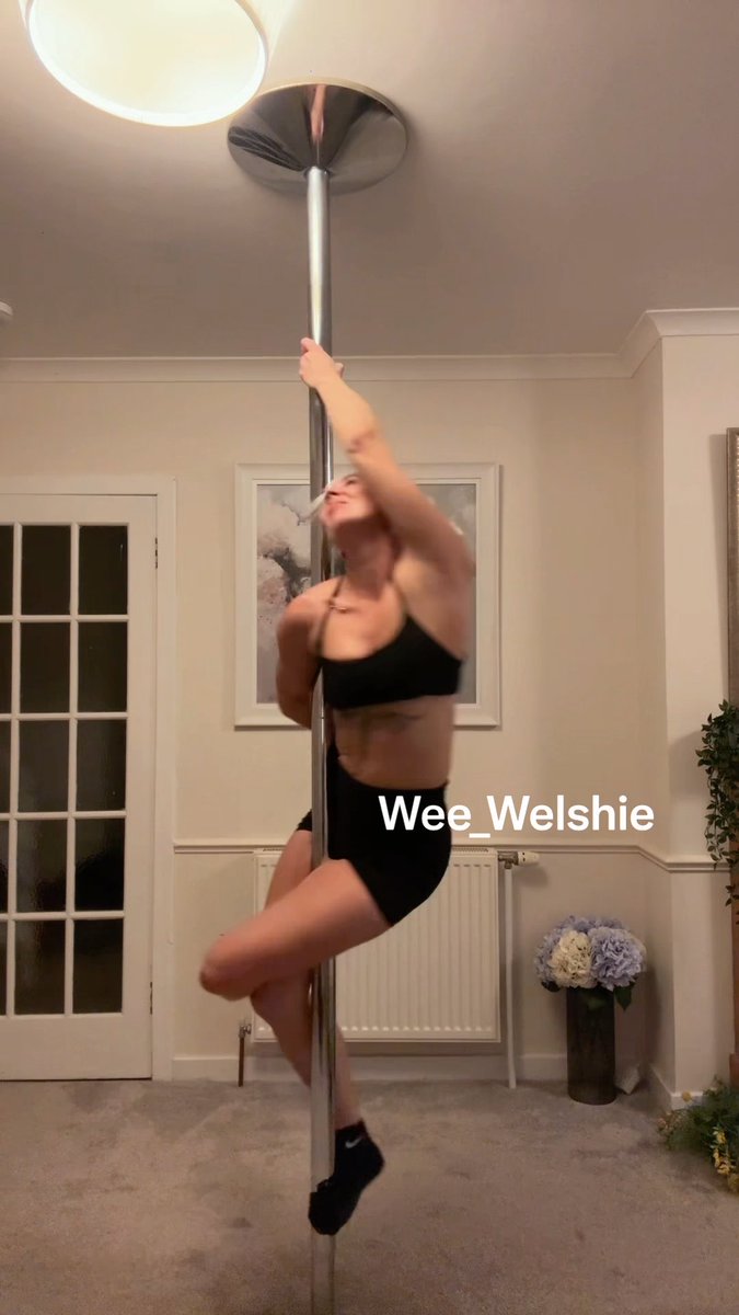 Apparently, I sometimes cheer people up. That is very ok with me…. ☺️ This was on return from Atlanta, I’d not had my pole tricks for a few days and was full of beans….. and I was also not warmed up with stretches. Your old girl pulled a hamstring and my butt cheek has been letting me know since 😂 In other news, this is pole sport. If you’re looking for the exotic type, I came across a man in his underpants and stilettos on Facebook today, who is definitely more sassy than me every day of the week 👌