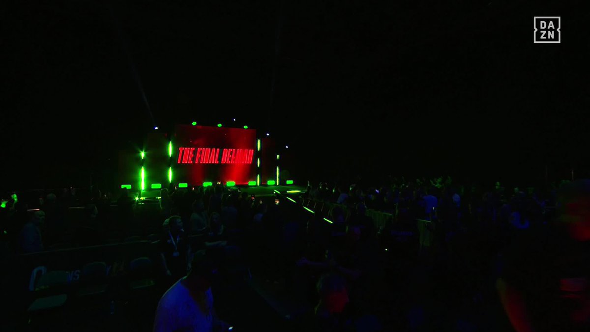 The final Delilah for Nathan 'Hitman' Heaney ❤️ #DaviesCollins | LIVE NOW on DAZN ▪️