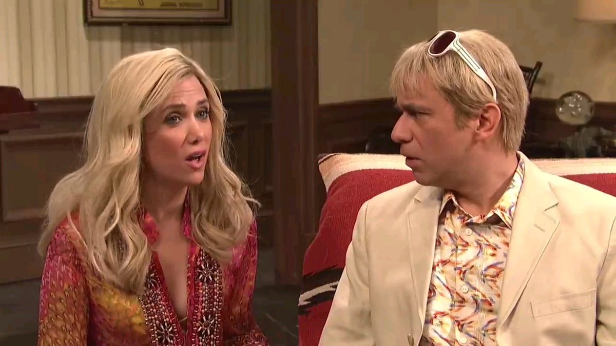THE SNL SKETCH THAT STARTED WHILE EVERYONE WAS WAITING FOR LORNE MICHAELS “The Californians” looks like the kind of ridiculous idea that must have taken an entire writers’ room to invent. It didn't. The basic joke began much more casually. During SNL table reads, cast members would sometimes be sitting around waiting for Lorne Michaels to arrive. Bill Hader, Fred Armisen, Kenan Thompson and others had recently been spending time in Los Angeles. So they started talking about something completely ordinary: How they had driven around Los Angeles. One person would ask where someone had gone. The answer would become increasingly specific. “I took Sunset…” “Then I got on the 405…” “Then I took La Cienega…” But the way they said it was the joke. The cast exaggerated the California accent until ordinary directions sounded like the most important information anyone had ever received. It was basically an inside joke. Andy Samberg particularly loved it. Nobody was sitting there thinking: “Someday this will become one of SNL's most recognizable recurring sketches.” At that point, it was simply something funny the cast did around the table. Then something happened that changed the entire idea. The joke was about directions. But someone realized it could be about something much bigger. And suddenly, those ridiculous freeway conversations had the potential to become a soap opera.