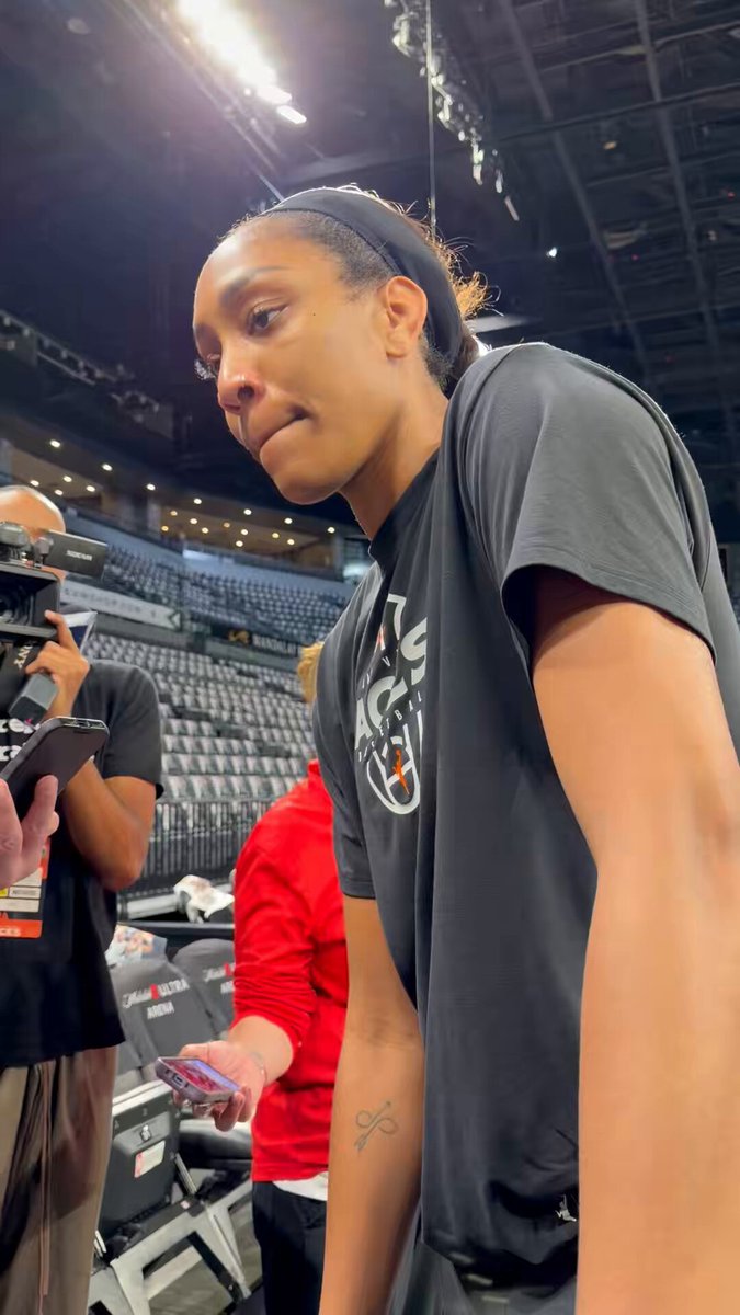 A’ja Wilson gave a little insight on a lingering back issue but said, please don’t feel bad for her. Natalie Esquire with the empathy.