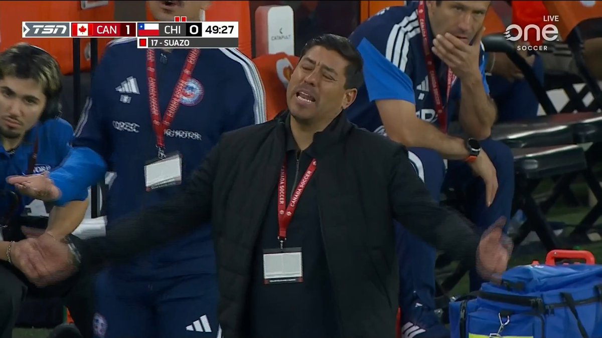 CHILE JUEGA CON DOS JUGADORES MENOS ANTE CANADÁ. ‼️🟥 Se fueron expulsados Gabriel Suazo y Lucas Cepeda. ❌
