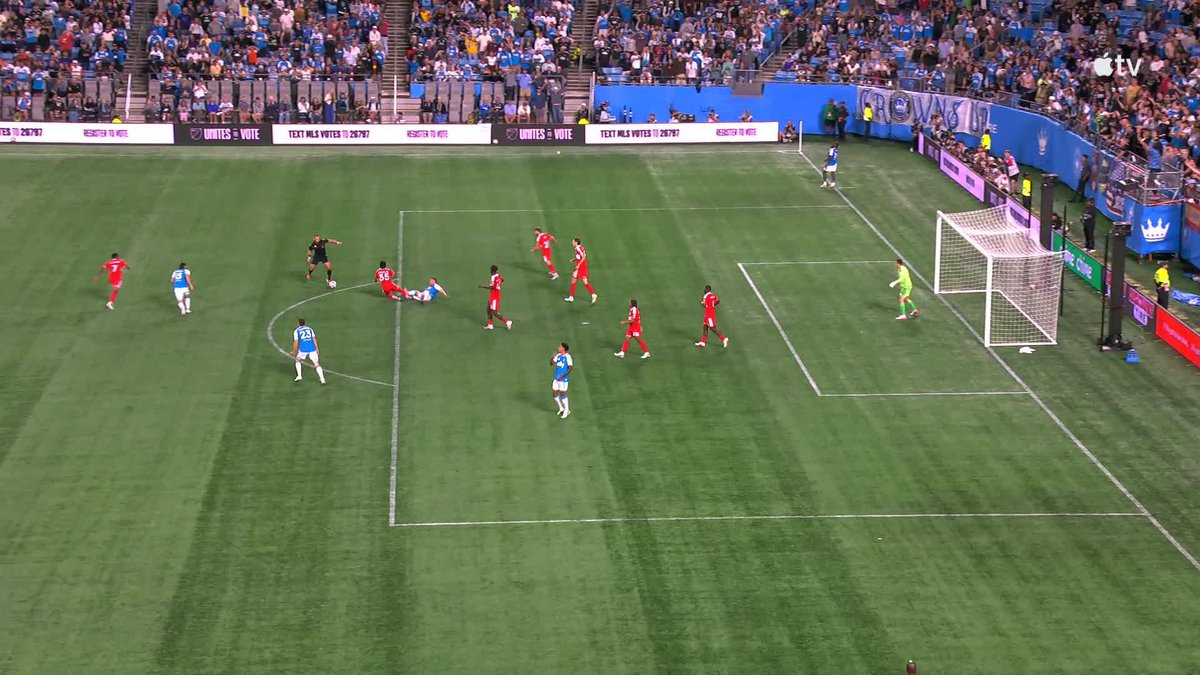 Mbokazi with the goal line clearance! 😱