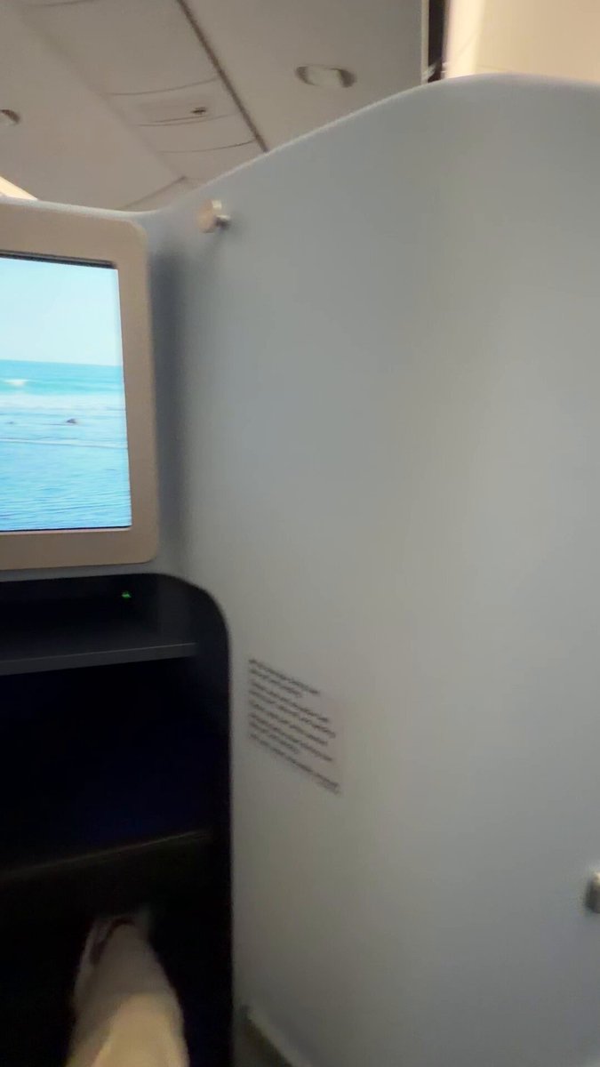 Just back from a 14 day long couple’s Europe trip that covered Spain, Italy and Switzerland 🇪🇸🇮🇹🇨🇭 The flights were booked in business class and hotels were a mix of luxury and budget options. Very high level breakdown of the numbers: Amex MR points burnt: 5,19,000 Axis Atlas Edge Miles burnt: 1,59,750 Out of pocket cost: ~INR 3,50,000 Details of all the redemptions and costs dropping soon 👀. Follow along if you are someone who’s looking to optimise their points stash and keeping the out of pocket cost relatively low.