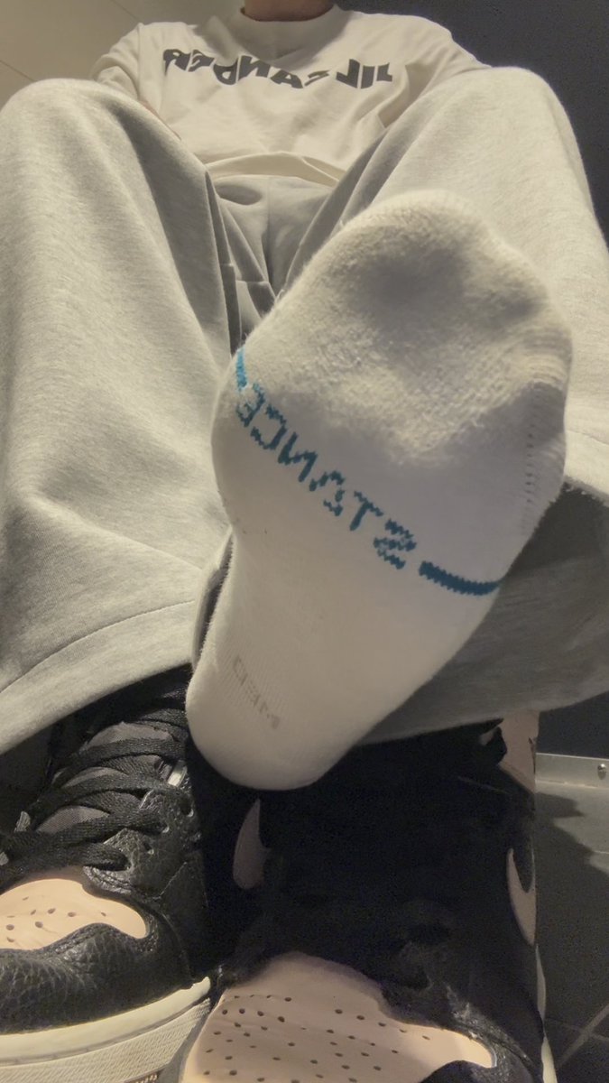 小狗🐶今天刷鞋了吗?👅🦶了吗?🥵 #白襪 #whitesocks #原味 #gay #白袜 #臭襪 #gooner #s #黑袜 #黑襪