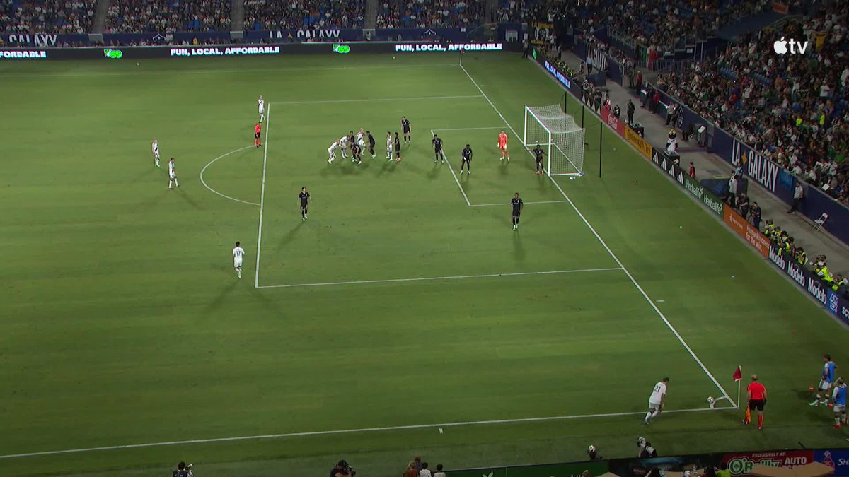 What a time to score your first LA Galaxy goal! Justin Haak puts LA ahead off the corner!
