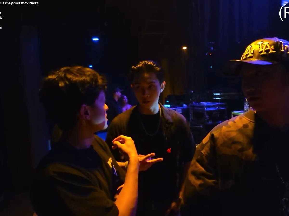 👤 How u feeling? 🌰 I’m good, I think LA is the best. I love LA 👤 Where do yall live rn? China? 🌰 No, Korea 👤 How long are u here for 🌰 We leave tomorrow 🌰 How old are you? 👤 I’m 22 🌰 I’m 20 👤 20? Damn! How about u? 🐕 I’m 18 👤 Eighteen??? #률 #RYUL #롱샷 #LNGSHOT