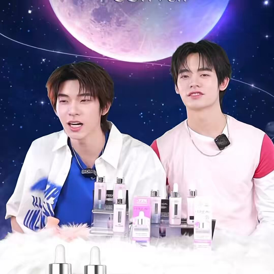 🐶: oi!! i’m so scared come hug me already!! 🐻‍❄️: *takes the pig* 🐶: aow… i’m also a pig don’t you like me too?? 🐻‍❄️: uii i was wondering if i picked up the wrong one TTP MOONLIT GLOW #LOrealMoonSerumxTeeteePor