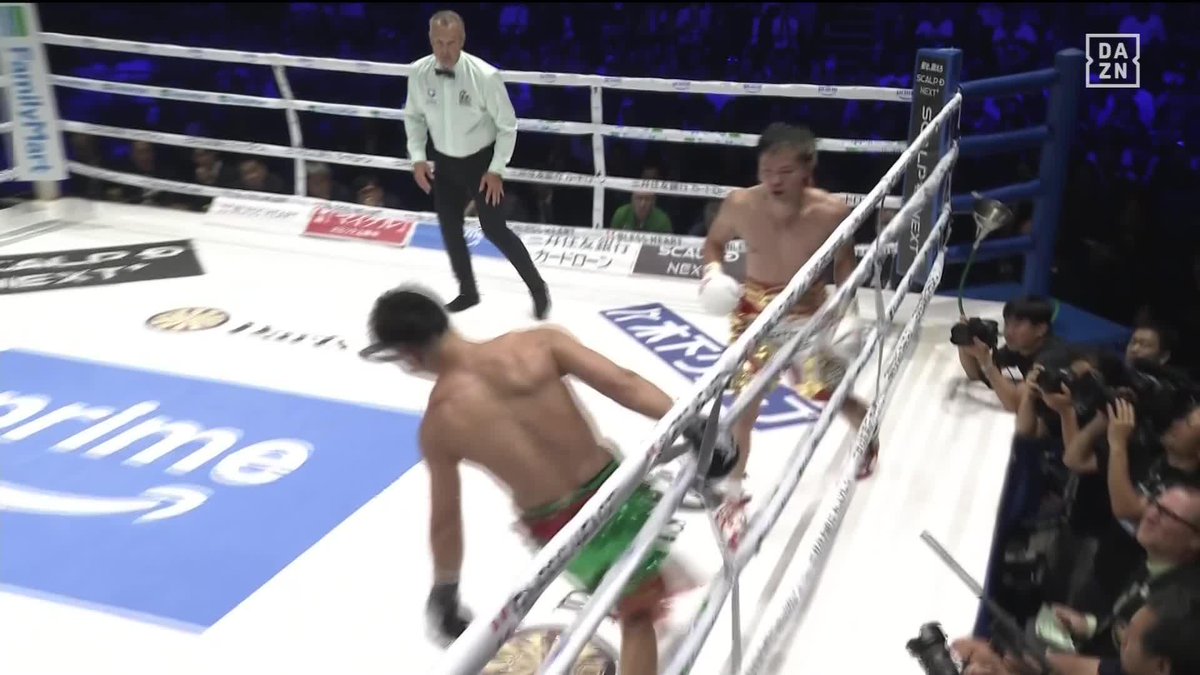 A concerned Naoya Inoue watches on 👀 #InoueNasukawa2 | LIVE NOW on DAZN in Select Territories ▪️