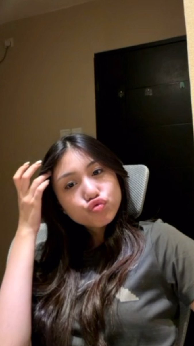 michie si tengil😭 🗣️ : kok u lucu michie : kok u baru tauuu😼 michelle alexandra