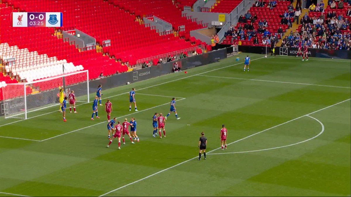 Some header 👌 The Reds ahead at the break against Everton 🔴