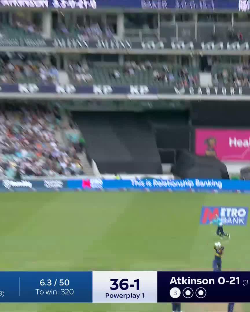 Safe hands from Ben Duckett 🤲 Catch the action ➡️