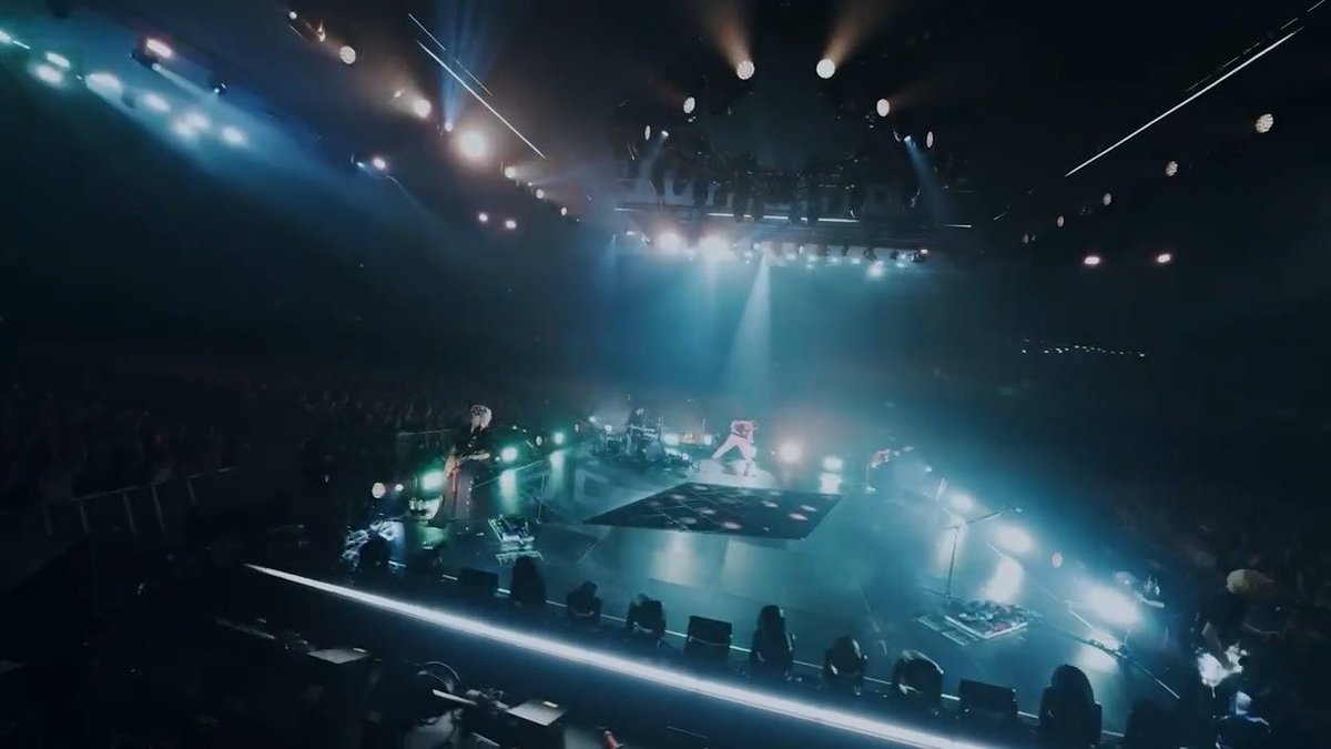 #Vaundy ASIA ARENA TOUR 2026 "HORO" Vaundy初のアジアアリーナツアー SEOUL INSPIRE ARENA公演から 「怪獣の花唄」のライブ映像を公開!! ぜひご視聴ください!!💫 - - - 📌JAPAN ARENA TOUR 2027-2028 2027/11/27(土)&28(日) 横浜公演 VAWS先行受付中!! 📌ASIA ARENA TOUR 2026 "HORO" 10/25(日)福岡公演 機材開放(先着)受付中!! 📌BUZZ RHYTHM LIVE 2026