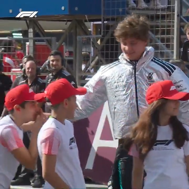 Kimi Antonelli was a Grid Kid back in 2018. Now he meets the new generation 🥹