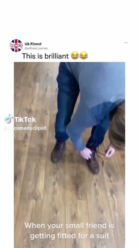 Howling 😂😂😂