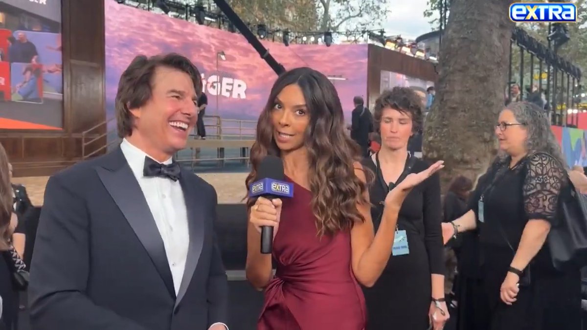 Tom Cruise raves about his "fantastic evening" with Taylor Swift at the Chiefs game: "She's very extraordinary." 🫶