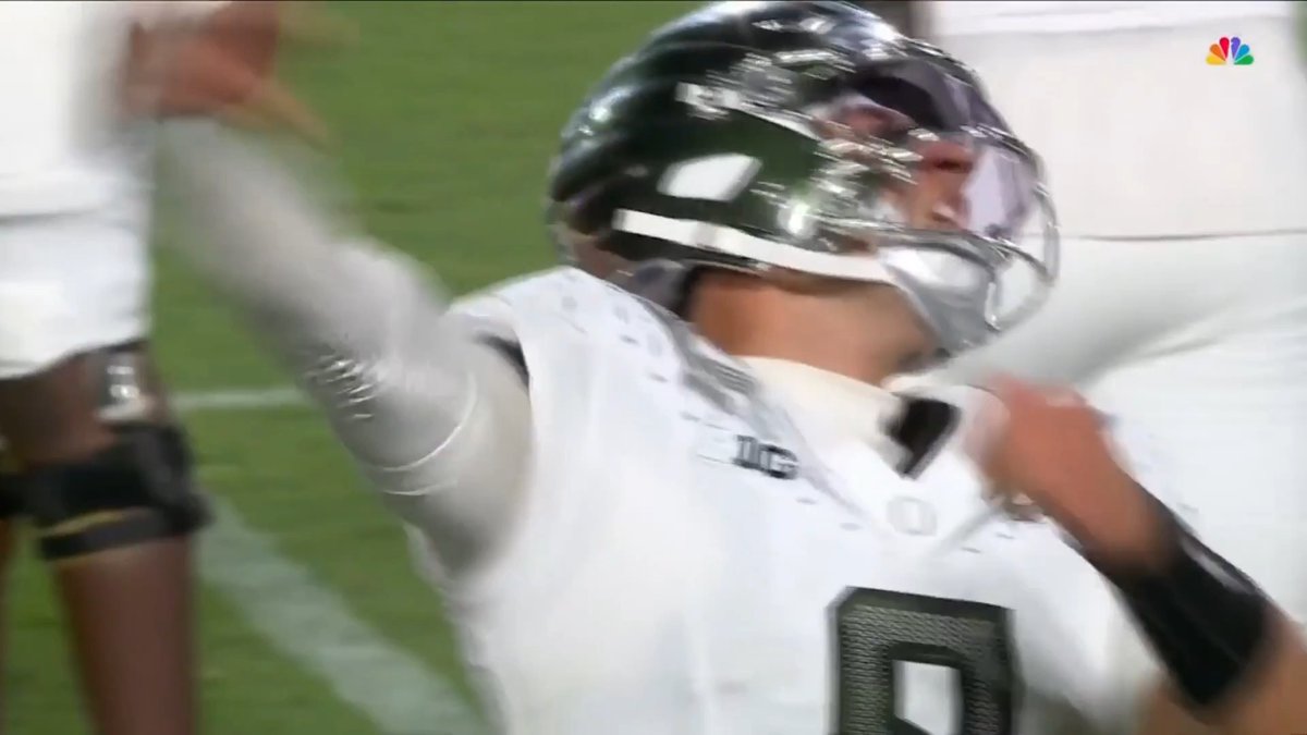 New Raiola gifs just dropped.