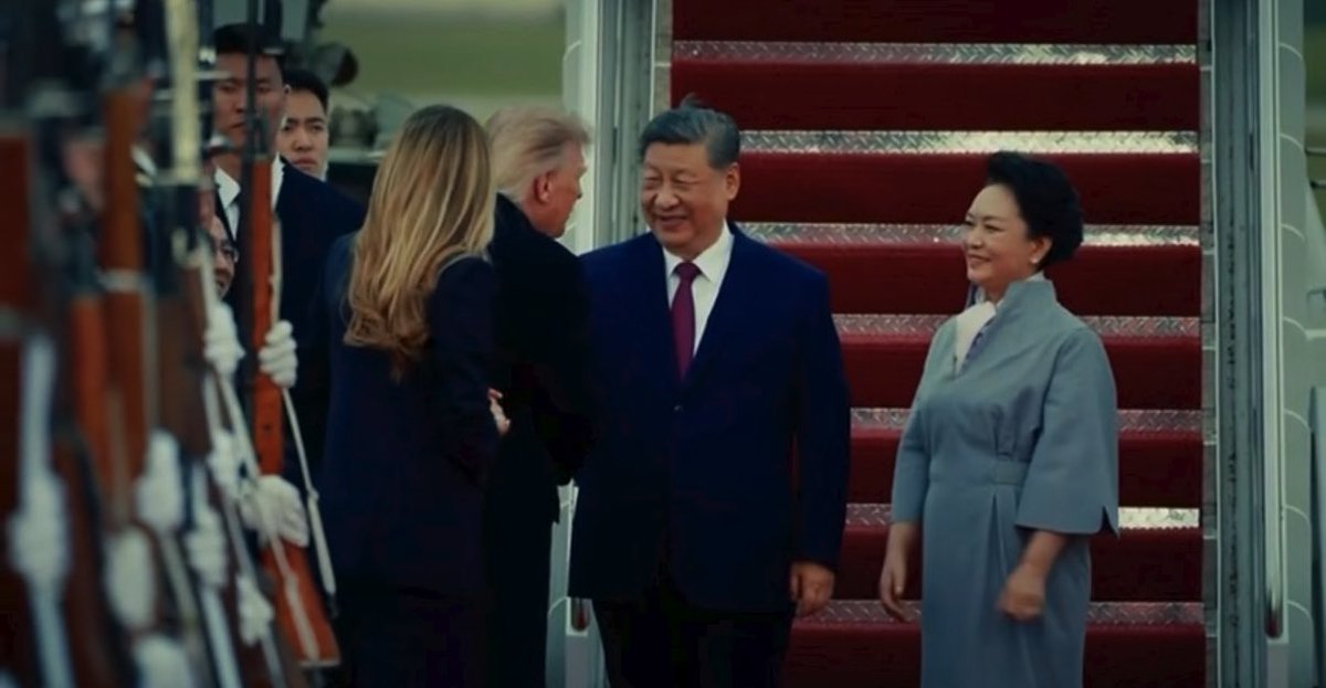 高市首相は出迎えのない空港に向かって手を振り、トランプが反応していないのに相槌や首傾げを連発していましたが、トランプはトゥルースソーシャルに日米首脳会談についてはまったく書かず、周主席のことをRP含め15件近く投稿、歓待動画でアピール。日本のメディアはこの差を理解して報道すべきです。