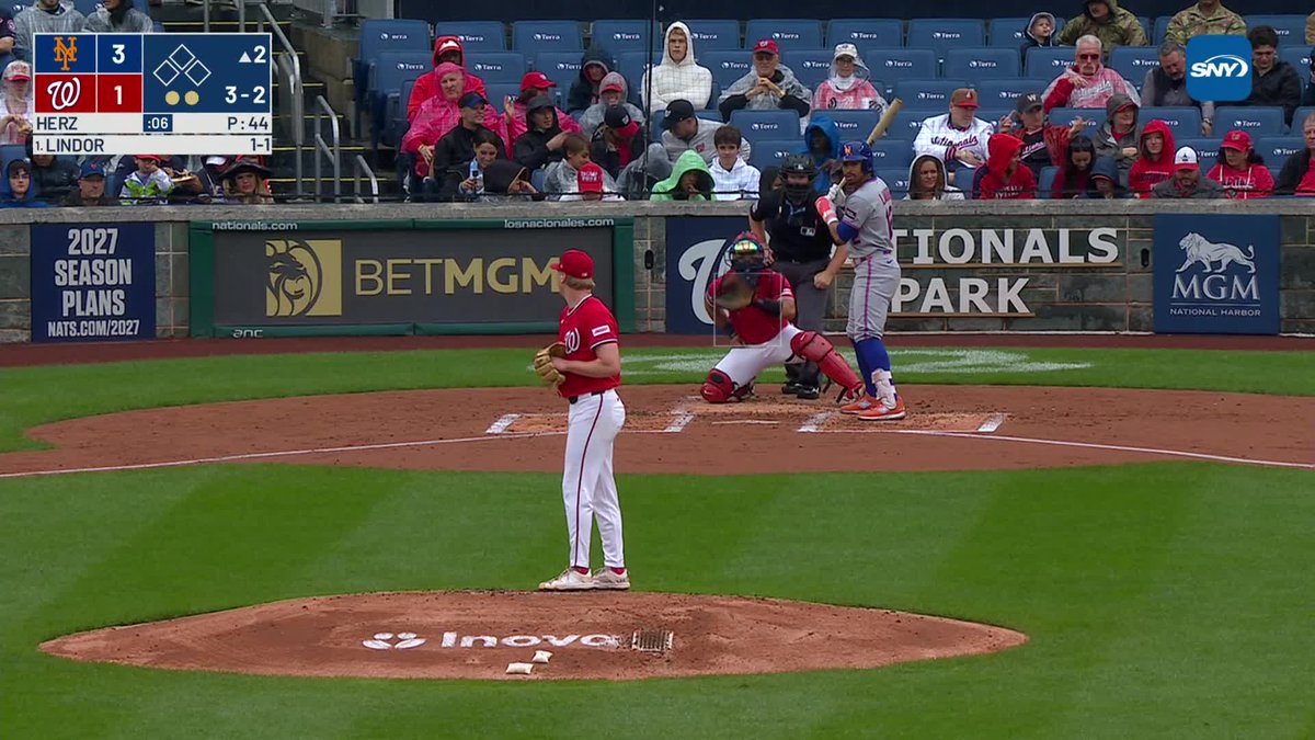 300 HOME RUNS FOR FRANCISCO LINDOR!