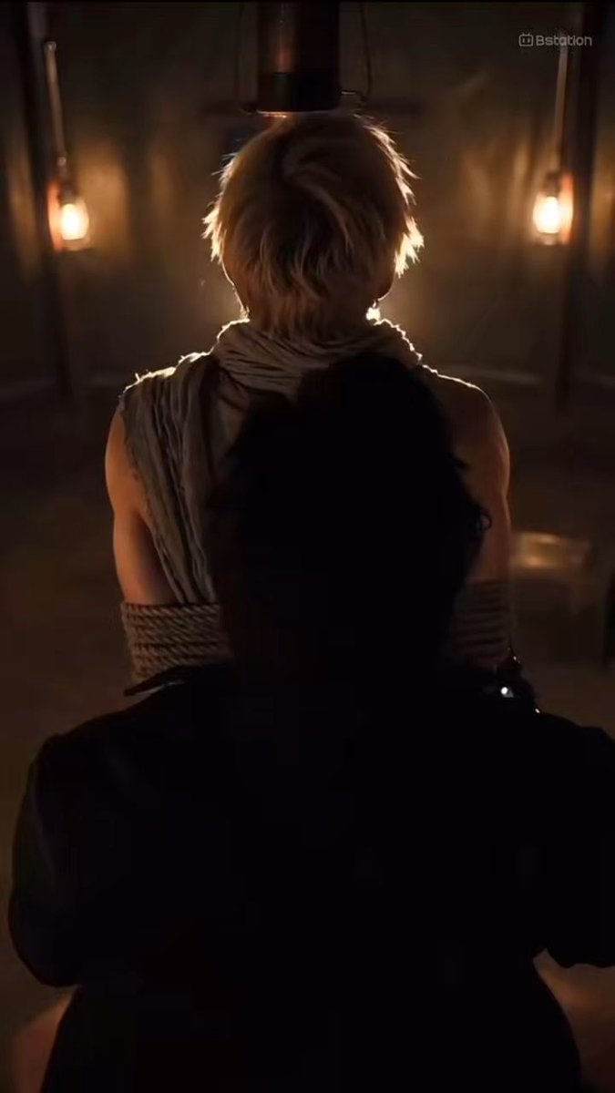 I really liked this series and the storyline was pretty solid, but I wish they’d taken more time with the ending. It felt way too rushed and honestly wasn’t a very satisfying ending. 🥹 Title: Tyrant's Toy