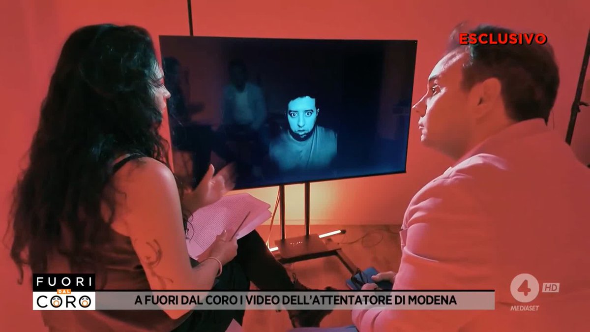 Samil El Koudri, l'attentatore di #Modena, ha seguito un copione per risultare pazzo, depistare le indagini e dissociarle dall'azione terroristica. Il servizio completo di Serena Pizzi a #Fuoridalcoro è su Mediaset Infinity