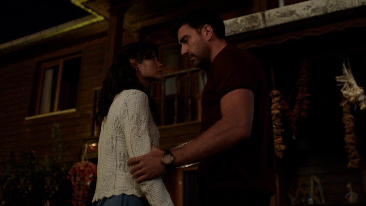 “Neden hala buradasın, neden uğraşıyorsun benimle?” #Çirkin ÇİRKİN