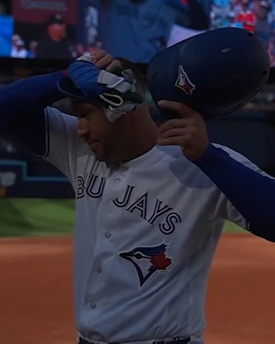 An ovation fit 4 a King 🫶 #BlueJays50