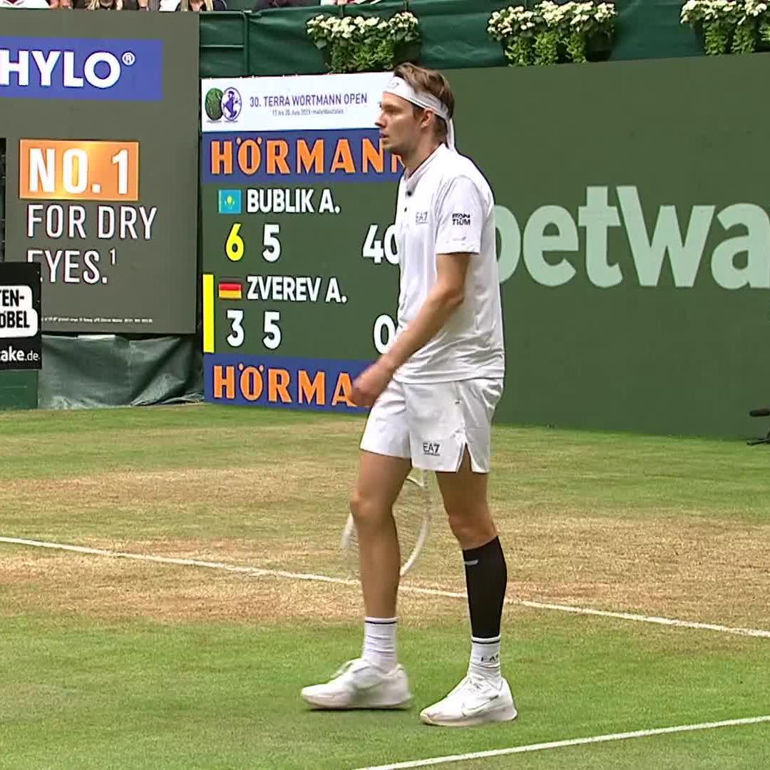Bublik is the definition of Unorthodox... throwback when he invented a new return position to rattle zverev 🤣
