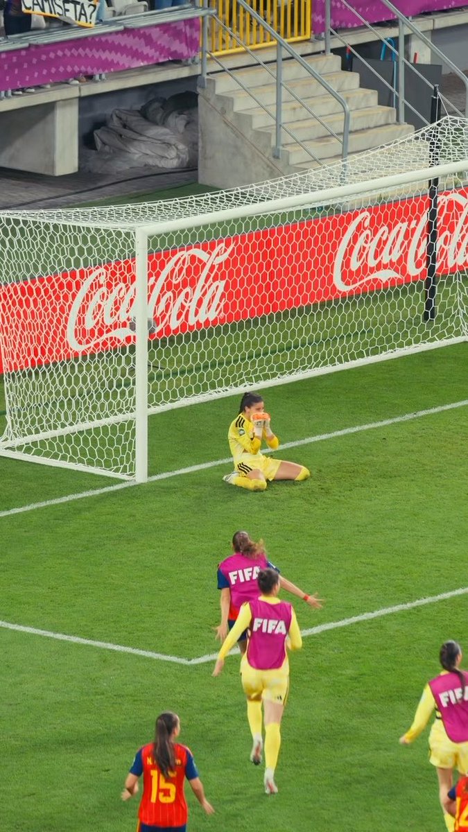 LAIA. LÓPEZ. 🧤🛑 The save that made Spain champions of the #U20WWC ! 🇪🇸🏆