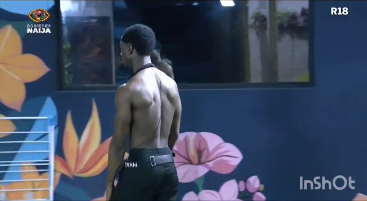 Flora, Oyin &amp; Tram no wan leave Ricky neck o #bbnaija