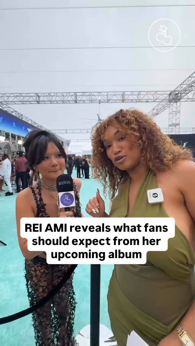 REI AMI reveals at the #VMAs what to expect from her upcoming album.