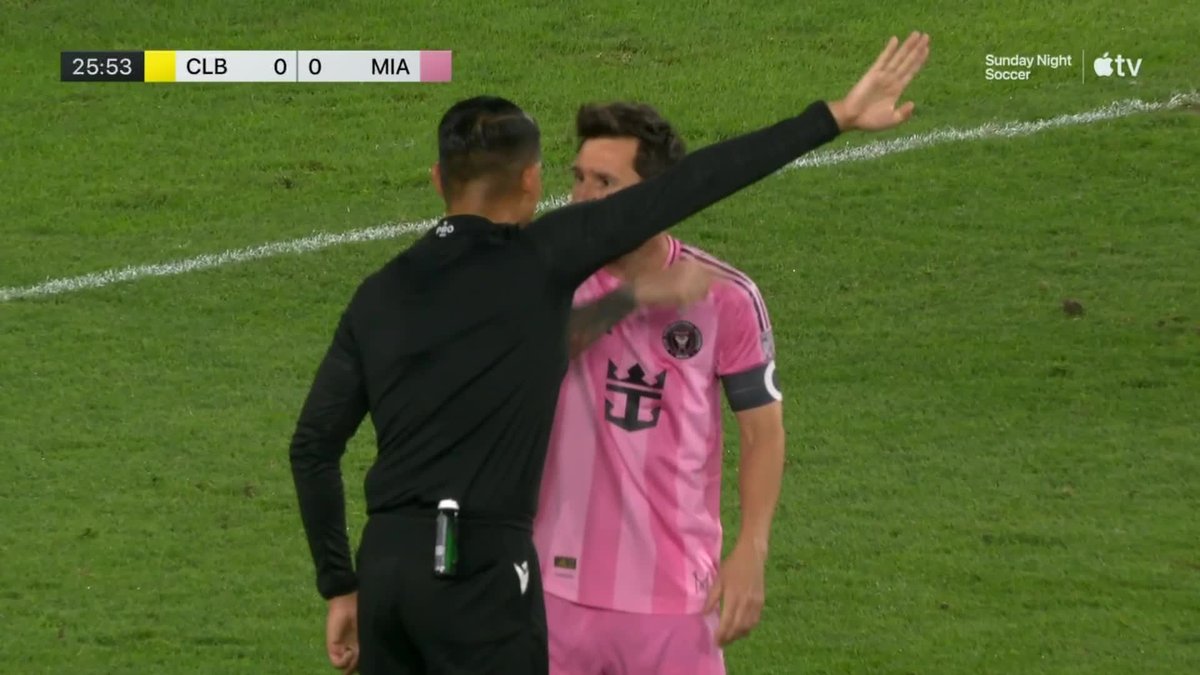 ¿QUÉ TE PARECIÓ? Por esta infracción sobre Josef Martínez, el árbitro Rivas cobró penal para Columbus Crew ante Inter Miami y desató el enojo de Leo Messi y el Kily González. 📺 Major League Soccer on Apple TV
